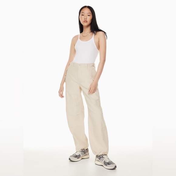 Woman’s TNA Aritzia Supply Pants - Picture 1 of 6